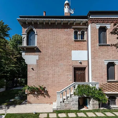 Villa Gallo 1915, Luxurious With Garden And