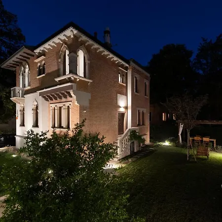 Gallo 1915, Luxurious With Garden And Villa Lido de Venise